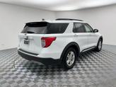 Thumbnail of 2023 Oxford White Ford Explorer
