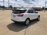 Thumbnail of 2018 Iridescent Pearl Tricoat Chevrolet Equinox