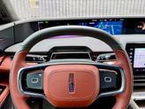 Thumbnail of 2025 White Platinum Clearcoat Metallic Lincoln Nautilus