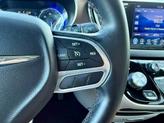 Thumbnail of 2017 Billet Silver Metallic Clearcoat Chrysler Pacifica