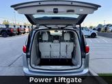 Thumbnail of 2017 Billet Silver Metallic Clearcoat Chrysler Pacifica