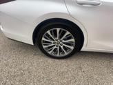 Thumbnail of 2020 Eminent White Pearl Lexus ES 350