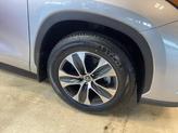 Thumbnail of 2021 Celestial Silver Metallic Toyota Highlander