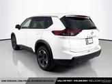 Thumbnail of 2025 Everest White Pearl Nissan Rogue