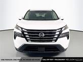 Thumbnail of 2025 Everest White Pearl Nissan Rogue
