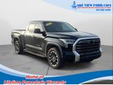 Photo of 2022 Midnight Black Metallic Toyota Tundra