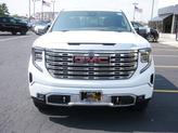 Thumbnail of 2026 Glacier White Tricoat GMC Sierra 1500