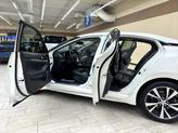 Thumbnail of 2017 Pearl White Nissan Maxima