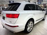 Thumbnail of 2018 White Audi Q7