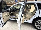 Thumbnail of 2018 White Audi Q7