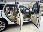Thumbnail of 2018 White Audi Q7