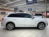 Thumbnail of 2018 White Audi Q7