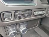 Thumbnail of 2024 Onyx Black GMC Yukon