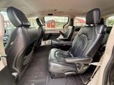 Thumbnail of 2017 Brilliant Black Crystal Pearlcoat Chrysler Pacifica