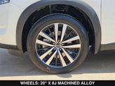 Thumbnail of 2025 Everest White Pearl Tricoat Nissan Pathfinder