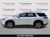 Thumbnail of 2025 Everest White Pearl Tricoat Nissan Pathfinder