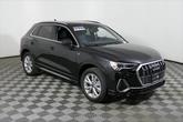 Photo of 2025 Mythos Black Metallic Audi Q3