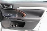 Thumbnail of 2019 Celestial Silver Metallic Toyota Highlander