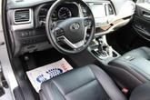 Thumbnail of 2019 Celestial Silver Metallic Toyota Highlander