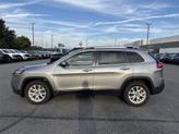 Thumbnail of 2018 Billet Silver Metallic Clearcoat Jeep Cherokee