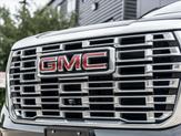 Thumbnail of 2025 Onyx Black GMC Yukon