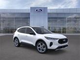 Thumbnail of 2025 Star White Metallic Tri-Coat Ford Escape