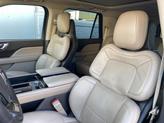 Thumbnail of 2022 Flight Blue Metallic Clearcoat Lincoln Navigator