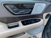 Thumbnail of 2022 Flight Blue Metallic Clearcoat Lincoln Navigator