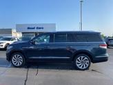 Thumbnail of 2022 Flight Blue Metallic Clearcoat Lincoln Navigator