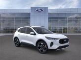 Thumbnail of 2025 Star White Metallic Tri-Coat Ford Escape