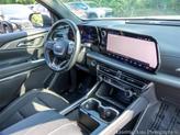 Thumbnail of 2025 Summit White Chevrolet Traverse