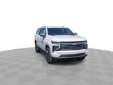 Thumbnail of 2025 Iridescent Pearl Tricoat Chevrolet Suburban