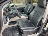 Thumbnail of 2023 Brilliant Black Crystal Pearlcoat Chrysler Pacifica