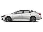 Thumbnail of 2025 Pearl White Tricoat Nissan Altima