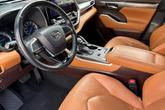 Thumbnail of 2020 Moon Dust Toyota Highlander Hybrid