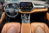 Thumbnail of 2020 Moon Dust Toyota Highlander Hybrid