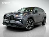 Photo of 2022 Magnetic Gray Metallic Toyota Highlander Hybrid