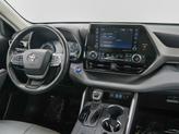 Thumbnail of 2022 Magnetic Gray Metallic Toyota Highlander Hybrid