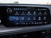 Thumbnail of 2025 Iridescent Pearl Tricoat Chevrolet Suburban