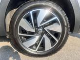 Thumbnail of 2024 Platinum Gray Metallic Volkswagen Atlas