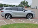 Thumbnail of 2023 Celestial Silver Metallic Toyota Highlander