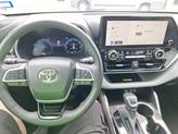 Thumbnail of 2023 Celestial Silver Metallic Toyota Highlander