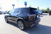 Thumbnail of 2026 Mosaic Black Metallic Chevrolet Equinox