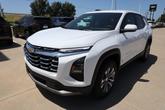 Thumbnail of 2026 Summit White Chevrolet Equinox