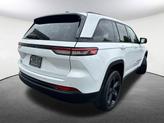 Thumbnail of 2023 Bright White Clearcoat Jeep Grand Cherokee