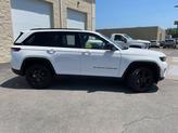 Thumbnail of 2025 Bright White Clearcoat Jeep Grand Cherokee