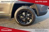 Thumbnail of 2025 Baltic Gray Metallic Clearcoat Jeep Grand Cherokee