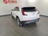 Thumbnail of 2020 Crystal White Tricoat Cadillac XT4