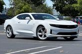 Photo of 2022 Summit White Chevrolet Camaro