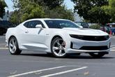 Photo of 2022 Summit White Chevrolet Camaro